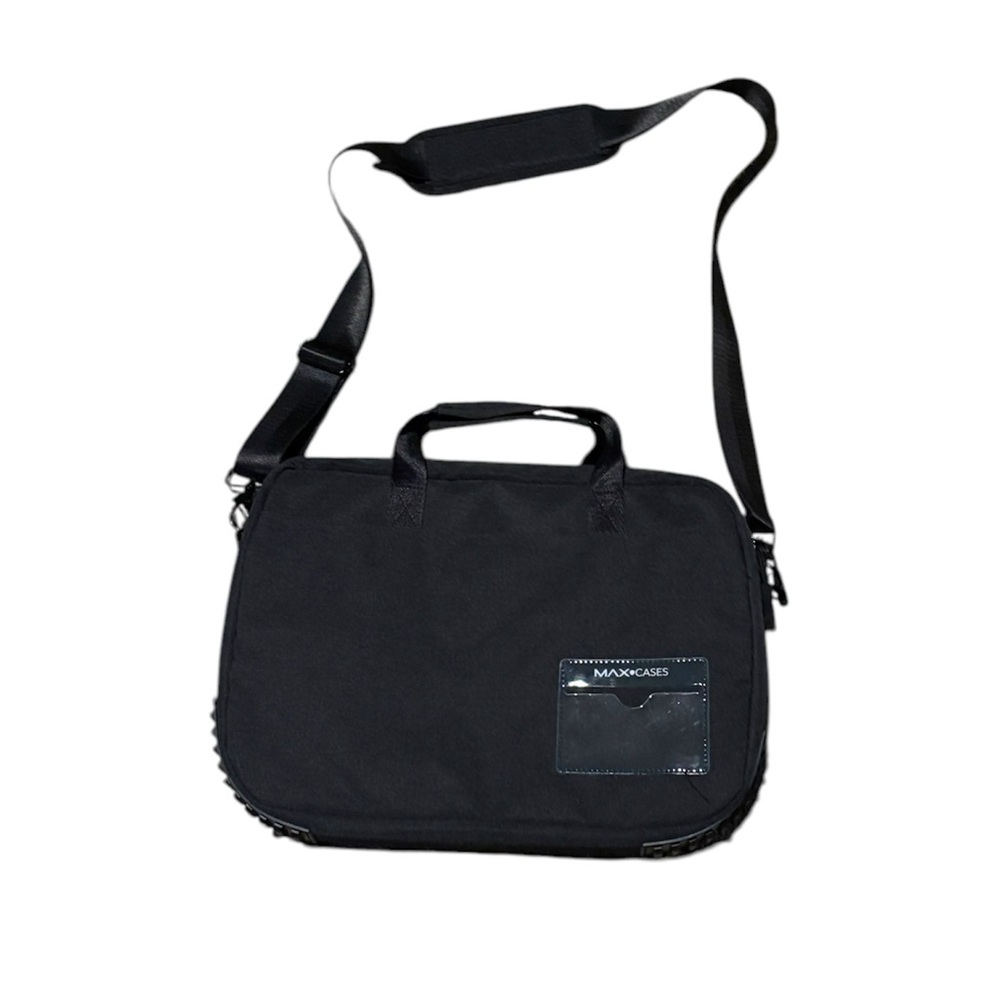 Max Case Laptop Bag with Crossbody Strap
For 15” laptop